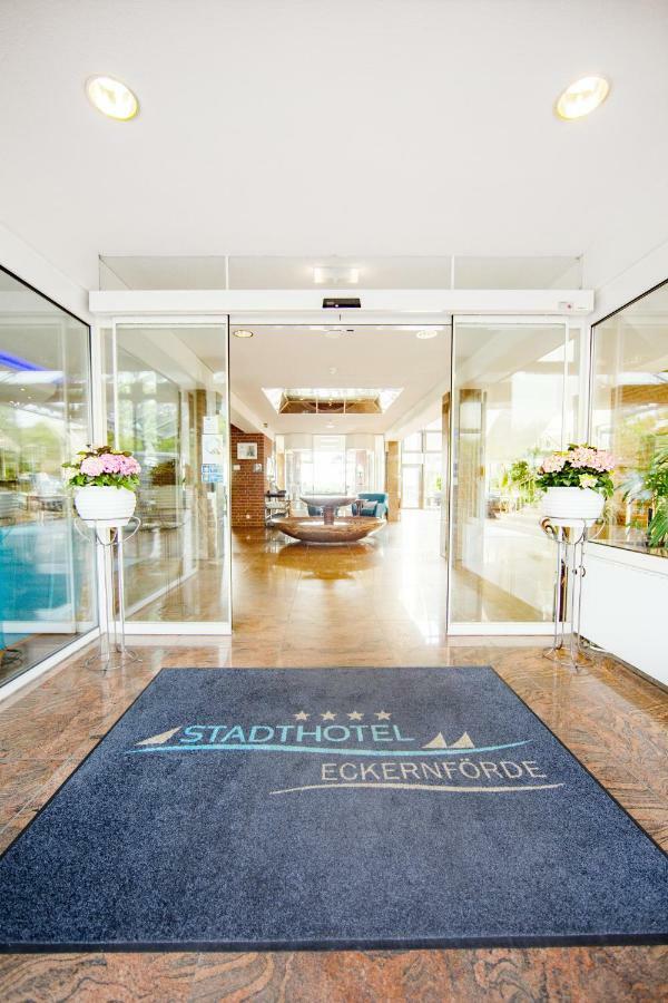 Stadthotel 엑케른포르데 외부 사진